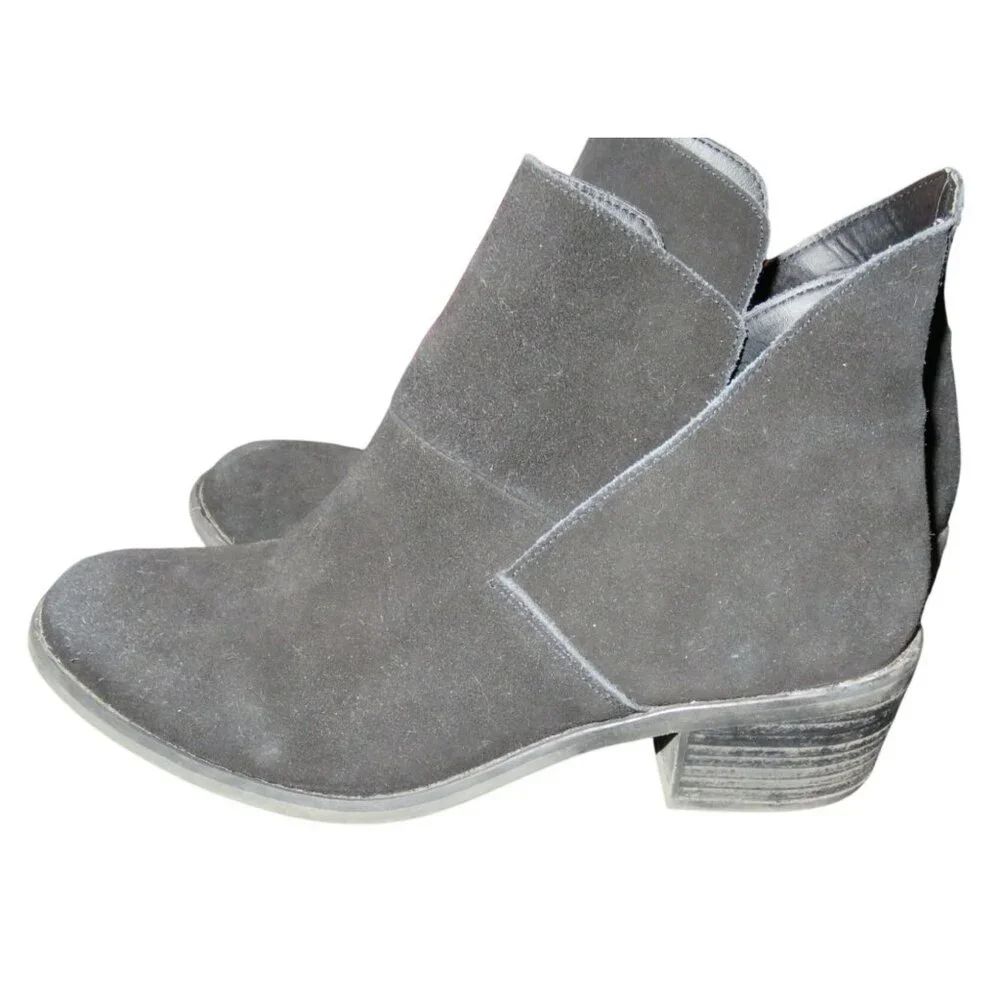 Me Too! Zest Black Micro Vegan Suede Leather Ankle Booties Boots size 7